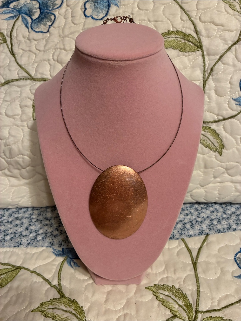Sleek Copper Oval Pendant Necklace for Women